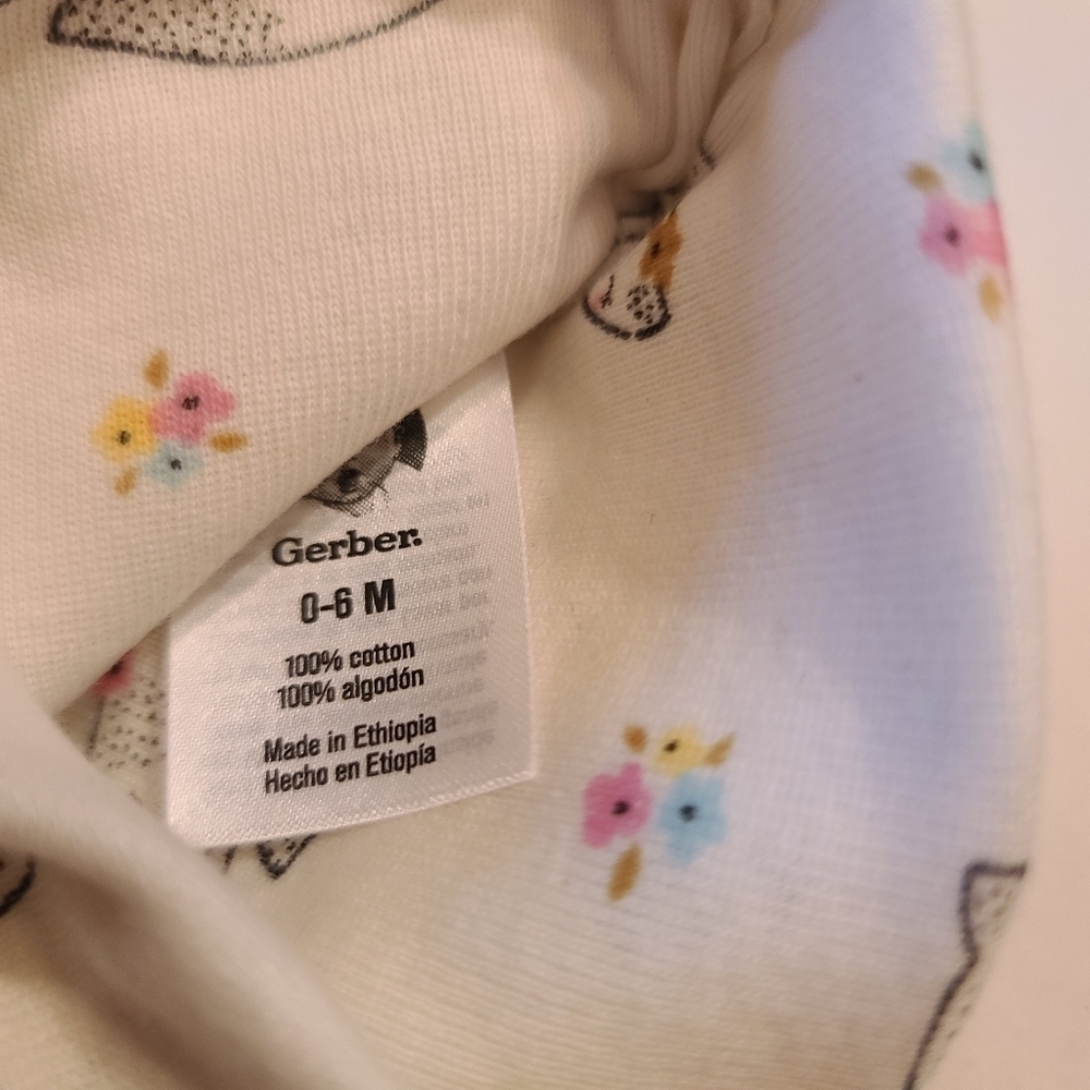 3 Infant Hats - Picture 2 of 3